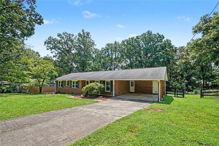Property Photo:  2936 Pauls Way  GA 30062 