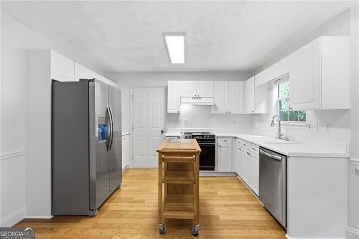 Property Photo: 750 Allens Landing Drive GA 30045
