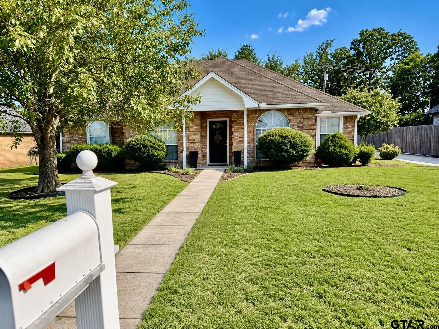 Property Photo:  3910 Castlegate  TX 75462 