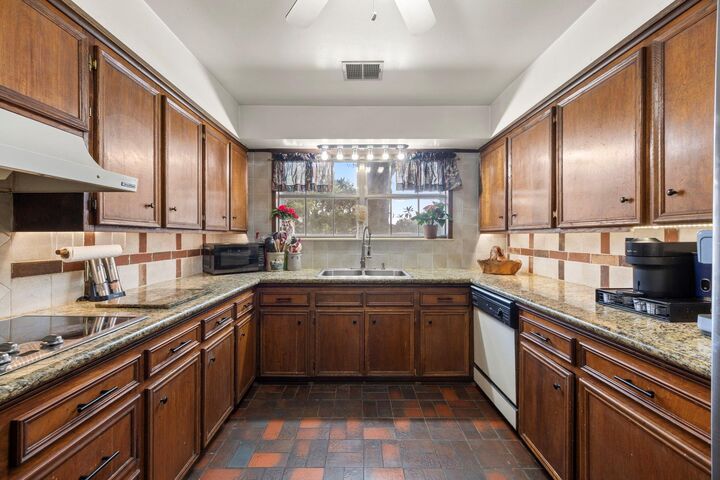 Property Photo:  10636 Gaston Road  TX 77494 