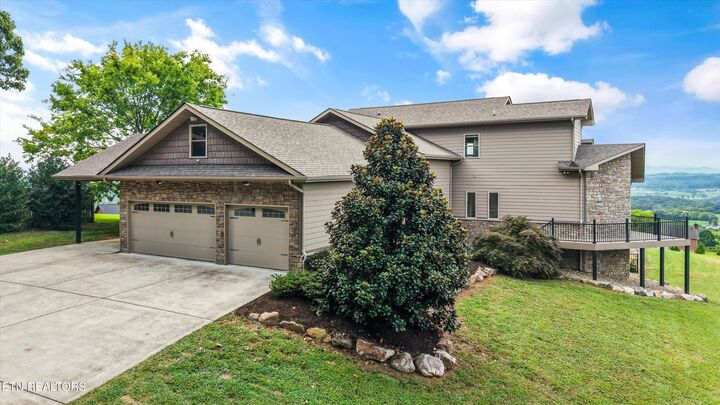 Property Photo:  1041 Hilltop Lane  TN 37764 