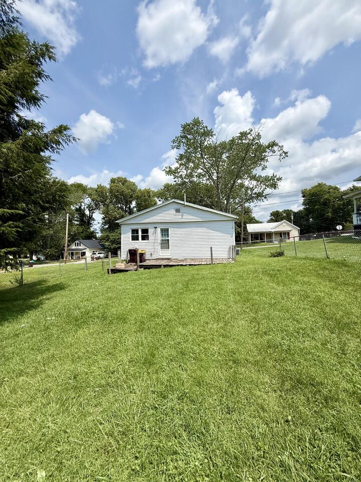 Property Photo:  209 Randolph Street  KY 42501 