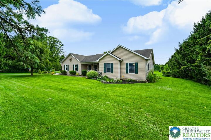 Property Photo: 6970 Silver Crest Road PA 18064