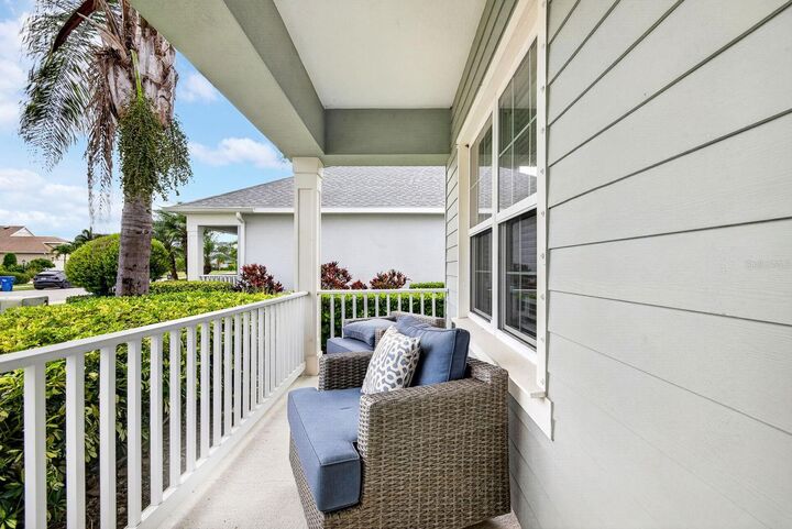Property Photo:  7428 Ridgelake Circle  FL 34203 