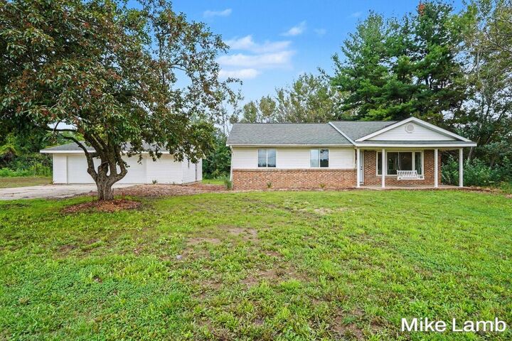 Property Photo: 17646 Hall Road MI 49318