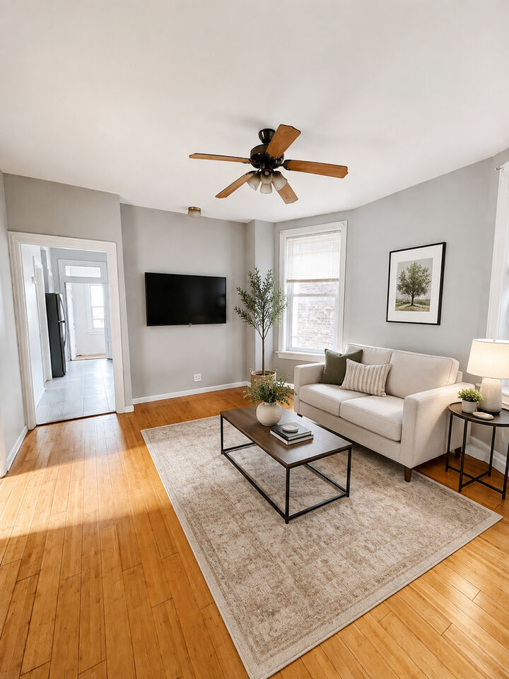Property Photo: 4112 W Wellington Avenue 1R IL 60641