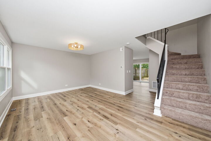 Property Photo: 1140 Brunswick Lane IL 60504
