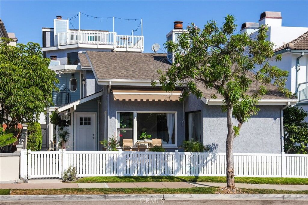 Property Photo: 119 2nd Street CA 90740