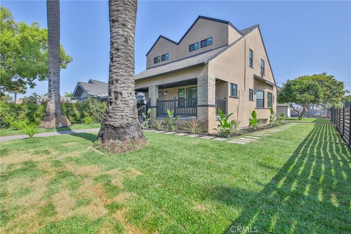 Property Photo:  1301 W 46th  CA 90037 