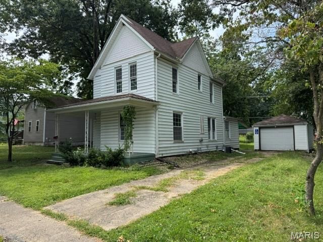 Property Photo:  210 S Elm Street  IL 62075 