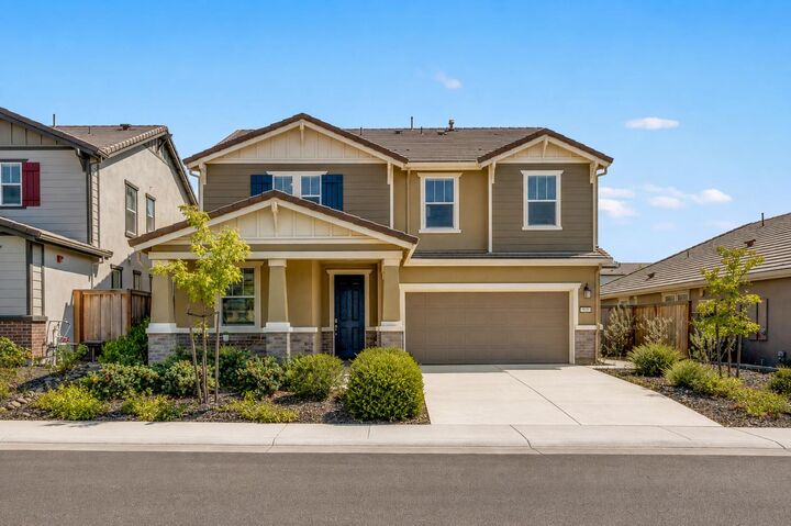 Property Photo:  909 Valencia Street  CA 95648 