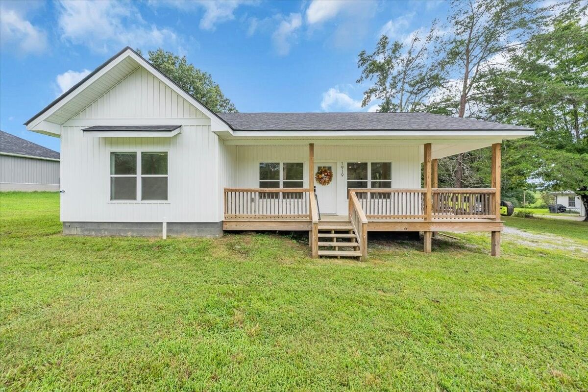 Property Photo: 1919 Yager Rd TN 37110