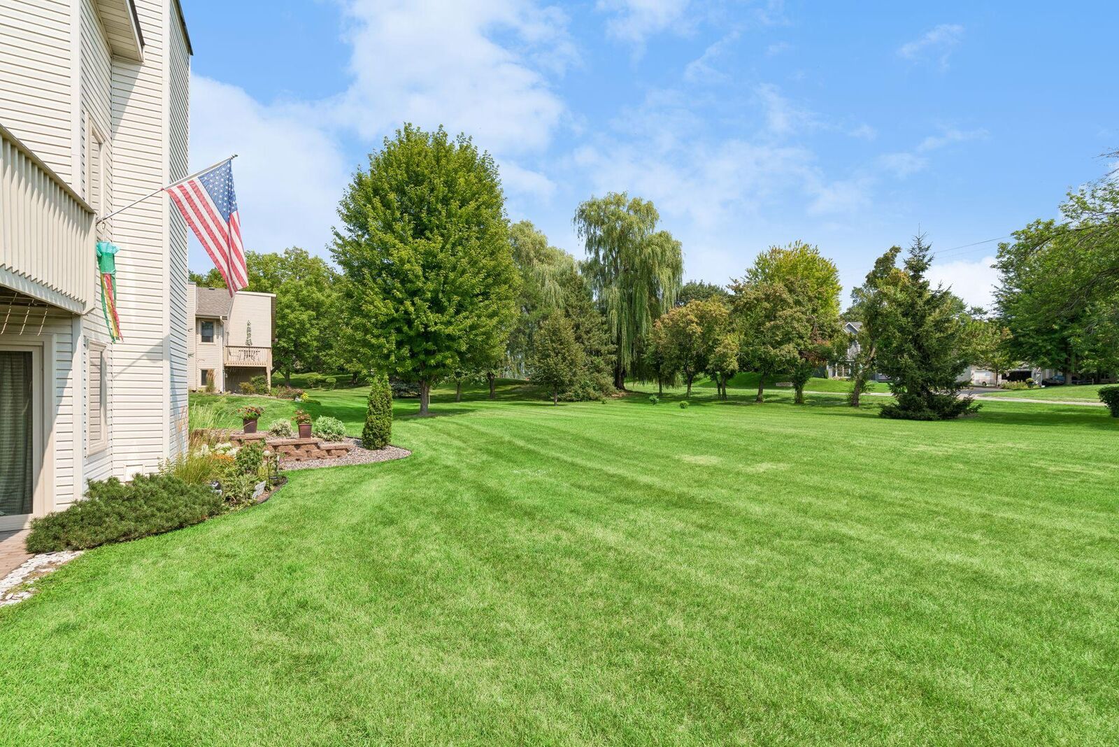 Property Photo:  4122 Goldenrod Lane N  MN 55441 