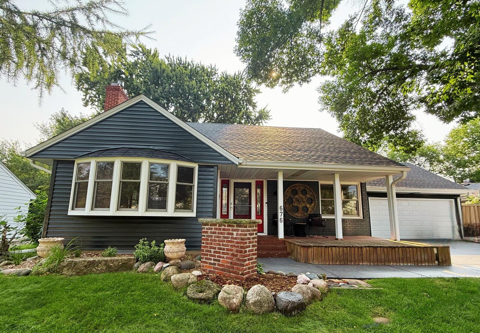 Property Photo:  676 Howell Street S  MN 55116 