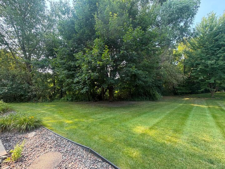 Property Photo: 847 Vista Circle MN 55328