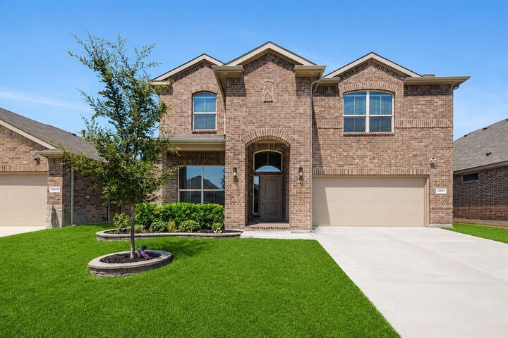 Property Photo: 15517 Canford Terrace TX 76247