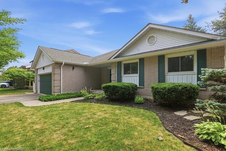 Property Photo:  369 Crimson Drive  ON N2K 2V2 