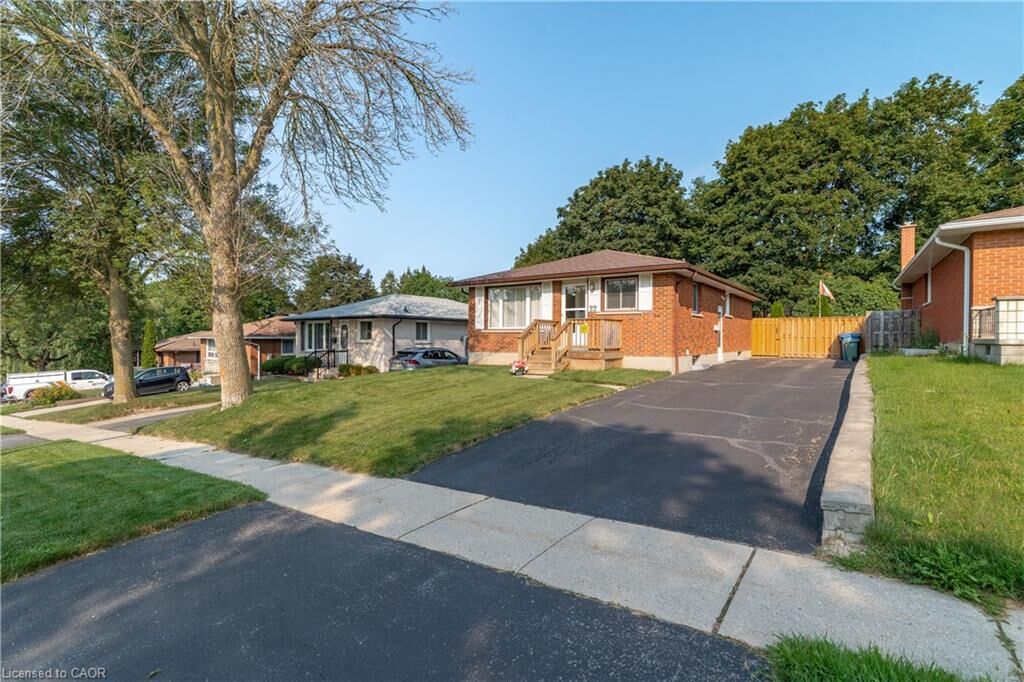 Property Photo: 22 Mountford Drive ON N1E 6E9
