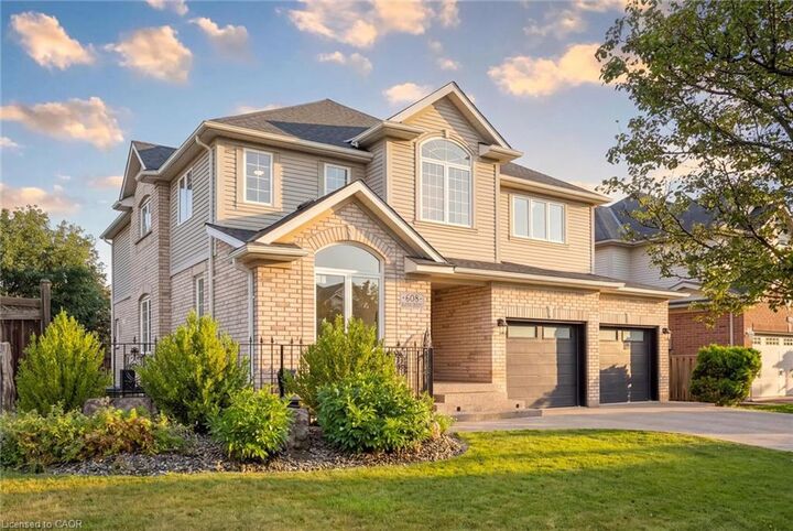 608 Bluenose Crescent — photo 1