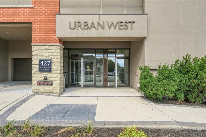 Property Photo:  427 Aberdeen Avenue 105  ON L8P 2S4 