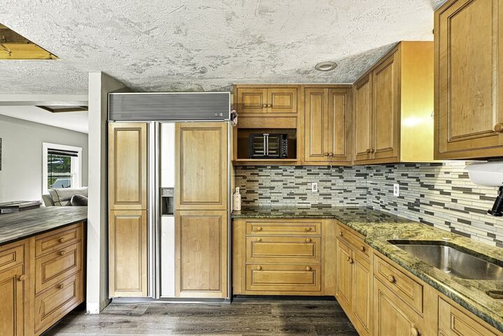 Property Photo:  188 Maple St  MA 01516 