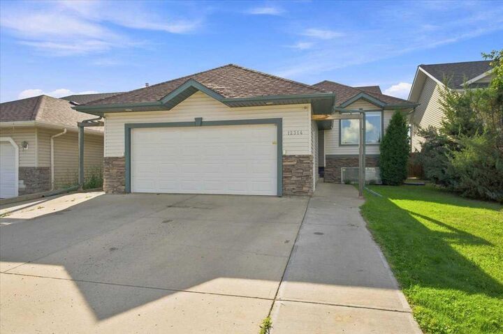 12314 107A Street — photo 1