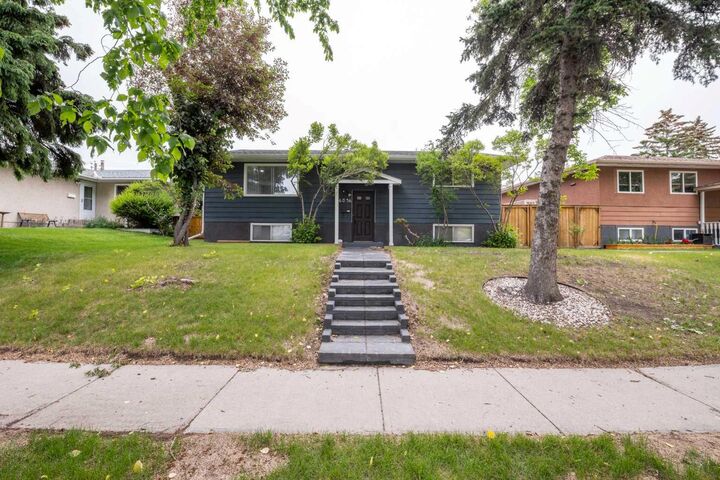Property Photo: 6036 4 Street NE AB T2K 1K2