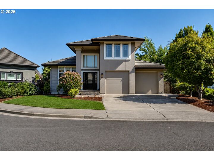 Property Photo:  1234 Augusta Ct  OR 97426 