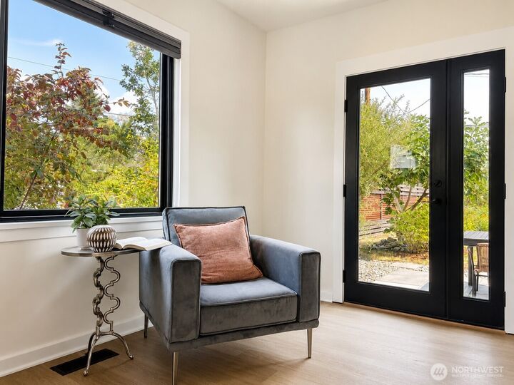 Property Photo: 2001 S Lucile Street WA 98108