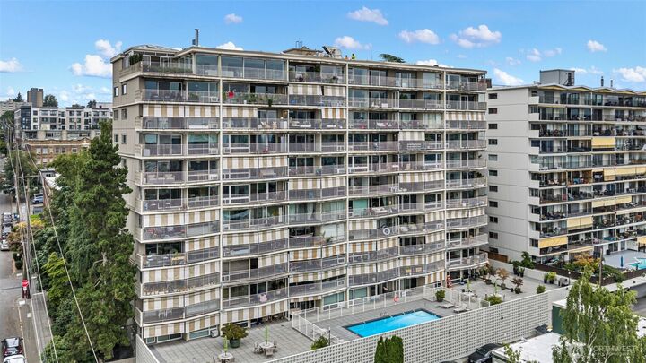 Property Photo:  525  Belmont Avenue E 6C  WA 98102 