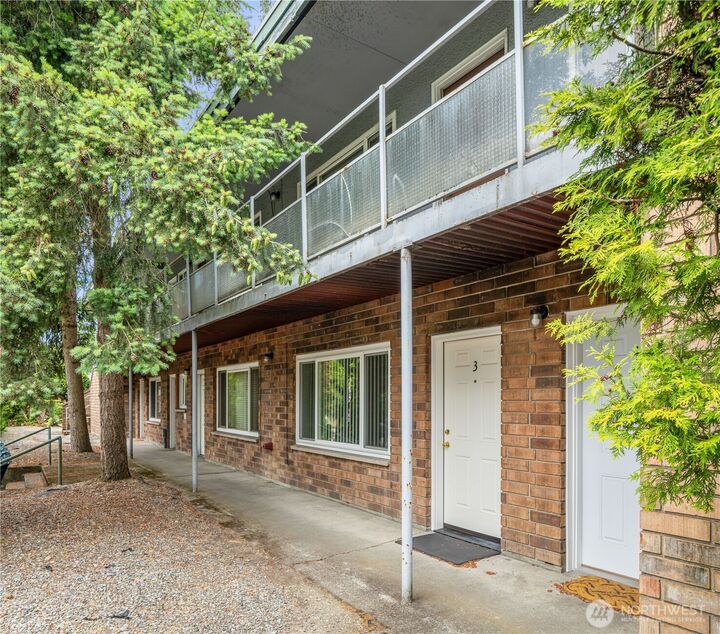 Property Photo:  2600 NE 125th Street  WA 98125 