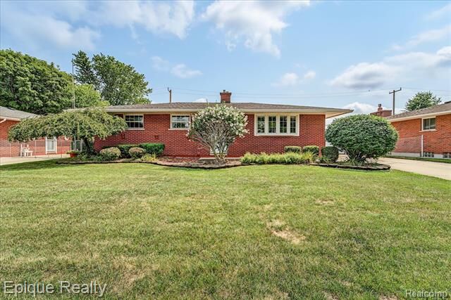 Property Photo: 29749 Ailanthus Drive MI 48134