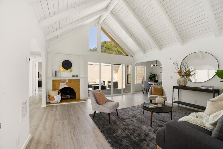 Property Photo:  33260 Lake Oneida Street  CA 94555 