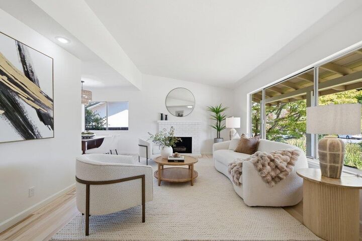 Property Photo: 709 Carlisle Way CA 94087