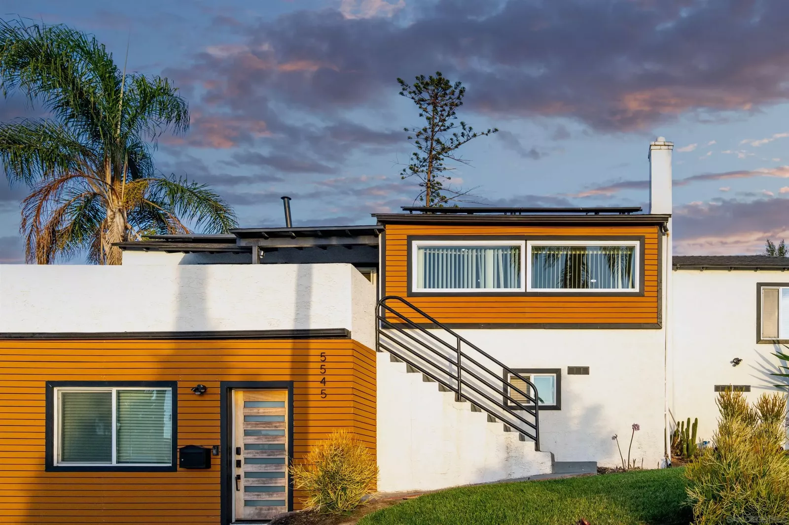 Property Photo: 5545 San Onofre Ter CA 92114