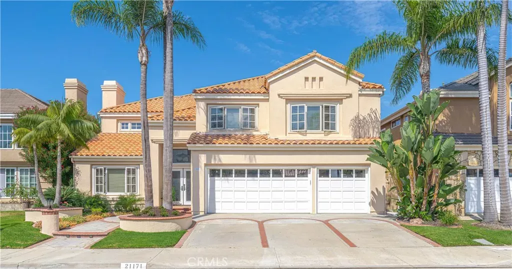 Property Photo:  21171 Hillsdale Lane  CA 92646 