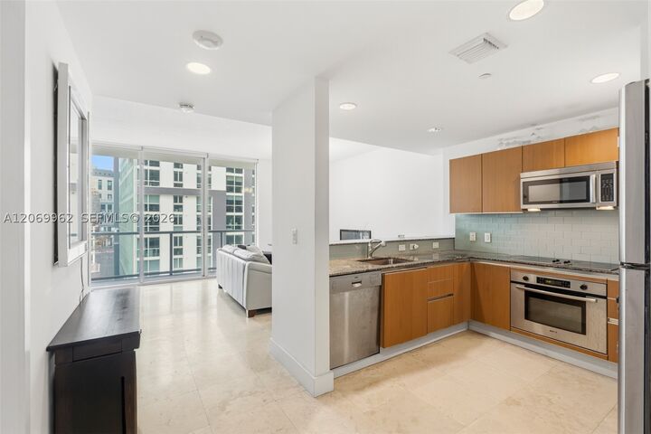 Property Photo: 1050 Brickell Ave 2112 FL 33131