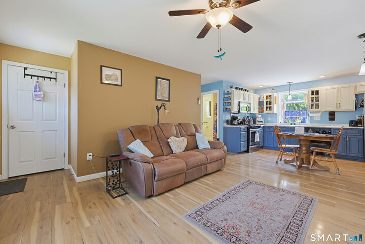 Property Photo: 685 Route 32 CT 06254
