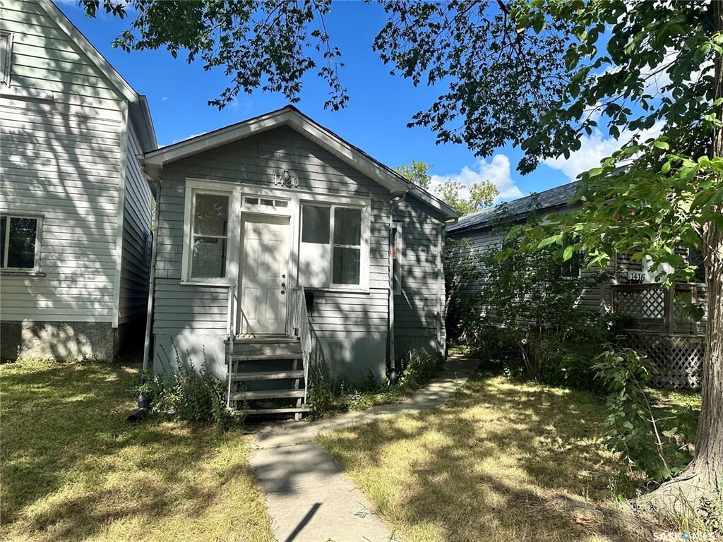 Property Photo:  1420 Wascana Street  SK S4T 4J5 
