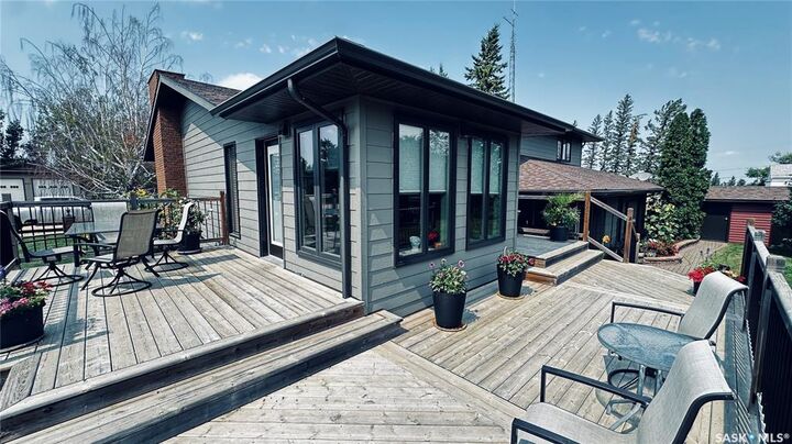 Property Photo: 816 1st Avenue SK S0E 1W0