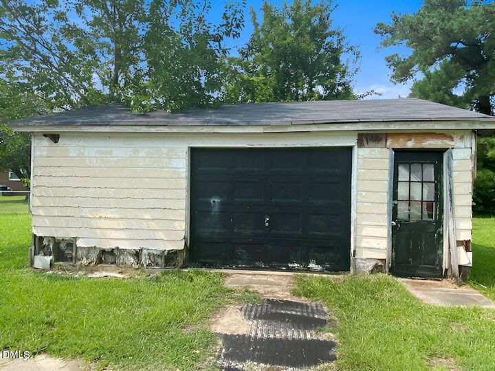 Property Photo:  2201 Tunstall Place SW  NC 27893 