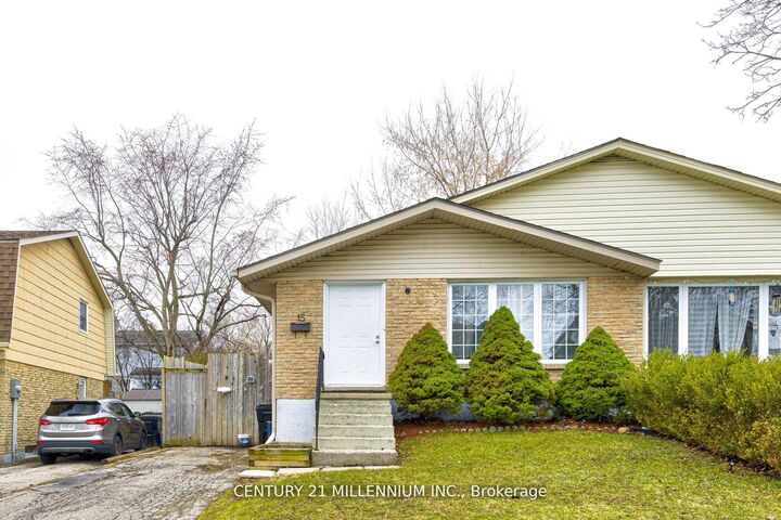 Property Photo: 15 Northview Heights Drive ON N1R 6Z9