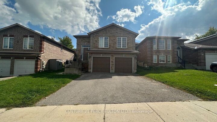 Property Photo: 35 Forest Dale Drive Bsmt ON L4M 6M7