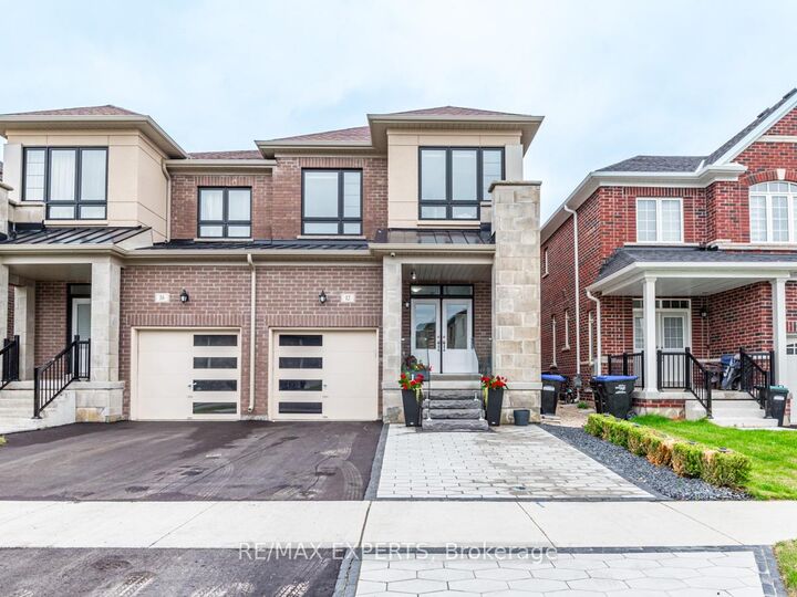 12 Ferragine Crescent — photo 1