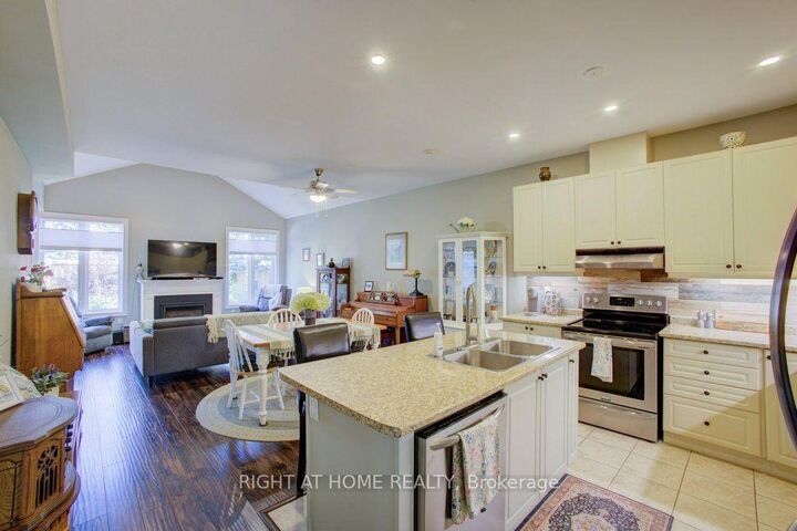 Property Photo:  51 Wally Drive  ON L9Z 0G5 
