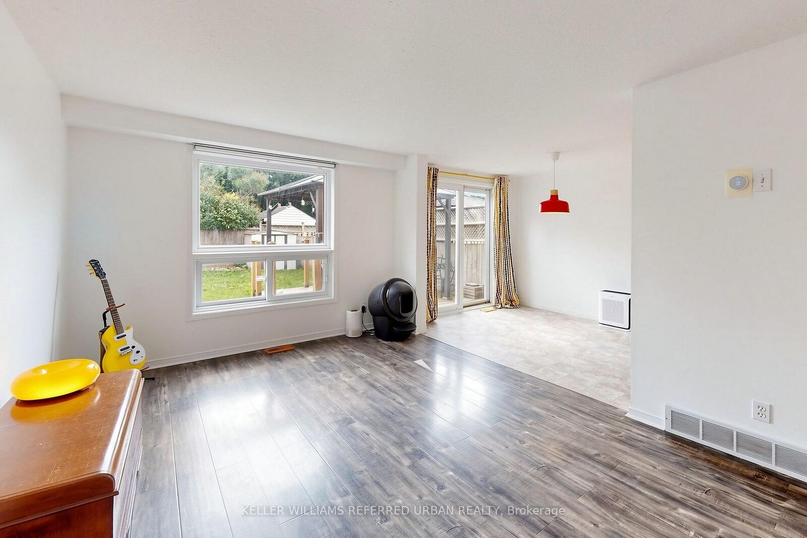 Property Photo:  38 Activa Avenue  ON N2E 3R2 