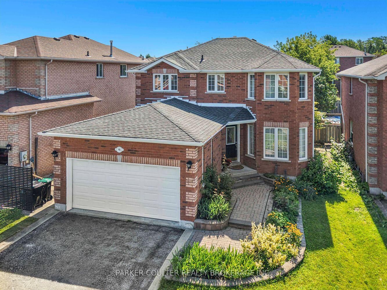 Property Photo: 15 Shaina Court ON L4N 9S6