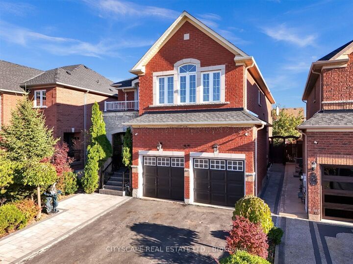 Property Photo: 37 Denim Drive ON L6P 2R3