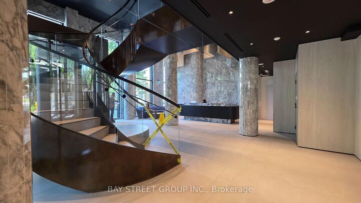 Photo de la propriété:  91 Montclair Avenue 1106  ON M5P 0B1 