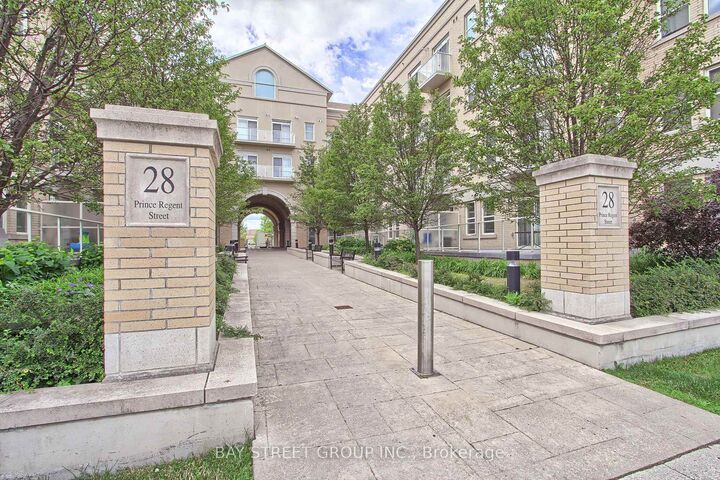 Property Photo:  28 Prince Regent Street Ph8  ON L6C 0V5 